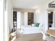 Monolocale in affitto zona Inganni, Milano