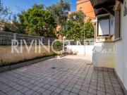 Monolocale in vendita a Roma via dei Rangoni, 37,...