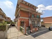 Monolocale in vendita a Roma via Monasterace, 66, Morena