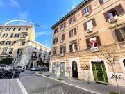 Monolocale in vendita a Roma via Pesaro, Pigneto