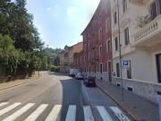 MONOLOCALE RISTRUTTURATO IN ZONA CRIMEA +POSTO AUTO