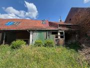 Mons en Pévèle Grange avec garage à rénover