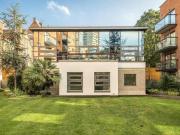 Montaigne Close, London, 3 Bedroom Detached