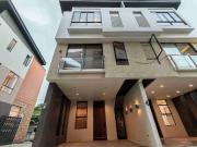 E. Rodriguez Avenue Monte de Piedad Modern Townhouse...