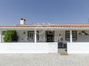 Monte em Ferreira do Alentejo com piscina e árvores de fruto