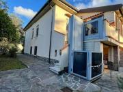 MONTENERO BASSO VILLA LIBERA SU 4 LATI CON GIARDINO MQ. 800