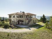 Montepulciano a poco meno di 5 km dal Capoluogo, in...