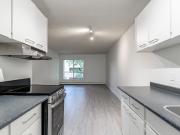 Monterey Pointe 2 Bedroom Apartment for Rent at 14503 77...