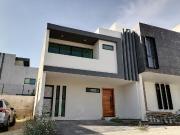 OFREZCA! ATRACTIVA Y BUENOS ACABADOS 3 RECS 3 BAÑOS EN COTO