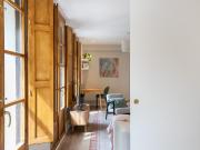 Monthly rental apartment with 2 bedrooms in the Gothic...