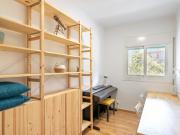 Monthly rental apartment with 2 bedrooms, studio and...