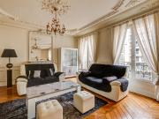 Montmartre duplex, spacious and bright 4 bedrooms and 1... Montmartre duplex, spacious and bright 4 bedrooms and 1...