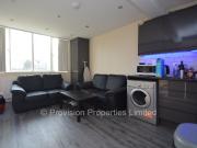 Montpelier Terrace, Hyde Park, Leeds LS6, 4 bed flat to...