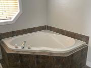 Maison à étages à louer