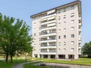 MONZA: IN VENDITA TRE LOCALI DUE SERVIZI CON BALCONE...
