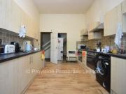 Moorland Avenue, Hyde Park, Leeds LS6, 9 bed terraced...