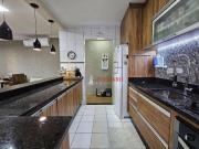 MORADA DAS ARVORES Apartamento com 3 dormitórios à...