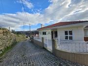 Moradia 2 pisos com arrumo terraço e garagem em Penafiel