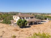 Moradia 3 quartos num terreno de 2ha, perto de Silves
