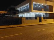 Moradia, 450 m, Santo Antnio dos Cavaleiros e Frielas