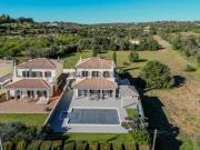 Moradia 4 quartos com garagem e piscina perto Loulé