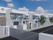 Moradia 5 minutos a pé da praia piscina + garagem Praia...