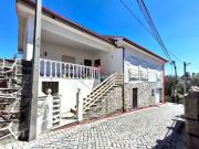 Moradia, Abrunhosa a Velha