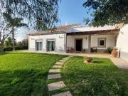 Moradia, Alcantarilha e Pêra