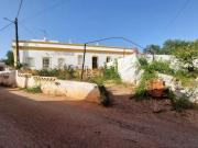 Moradia, Alte
