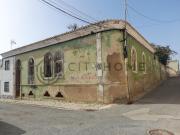 Moradia antiga com projeto aprovado em Alcantarilha 0m²...