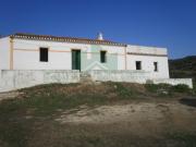 MORADIA ANTIGA ISOLADA DE 5 DIVISÕES COM TERRENO DE 8...