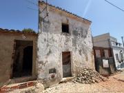 Moradia antiga para recuperar, Benafim, Algarve