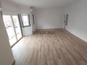 Moradia Bifamiliar T4