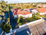 Moradia c/ garagem, forno, Churrasqueira 5000 m2 de...