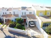 Moradia, Caliços, Albufeira e Olhos de Água