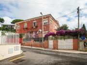 Moradia, Carcavelos e Parede