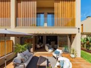 Moradia, Carcavelos e Parede