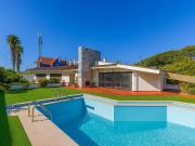 Moradia, Carcavelos e Parede