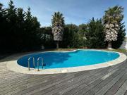 Moradia, Carcavelos e Parede