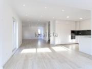 Moradia, Carnaxide e Queijas