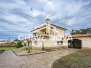 Moradia, Carvoeira e Carmões