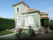 Moradia centenária com vista deslumbrante, transformada...