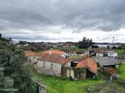 Moradia centenria em Frazo Arreigada, Paos de Ferreira