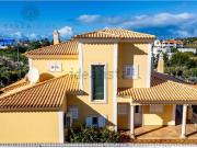 Moradia, Centro Antigo, Albufeira e Olhos de Água