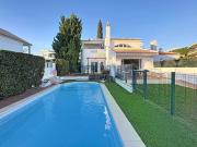 Moradia, Centro de Olhos de Água, Albufeira e Olhos de Água