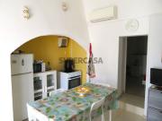 Moradia com 2 quartos, em Santiago Maior, pronta a habitar!