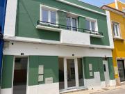 Moradia com 3 Apartamentos totalmente Remodelado em Peniche