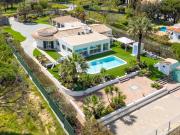 Moradia com 3 quartos e Chalé de 2 quartos, próximo da...