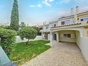 MORADIA COM 3 QUARTOS PARA VENDA EM ALBUFEIRA