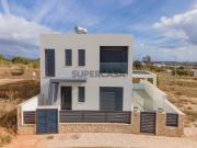 Moradia com 3 quartos, vista campo e mar em...